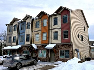 31 Creekside Dr, Snowshoe, WV 26209