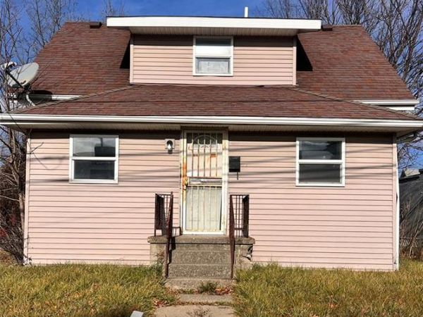 2410 Corunna Road, Flint, MI 48503