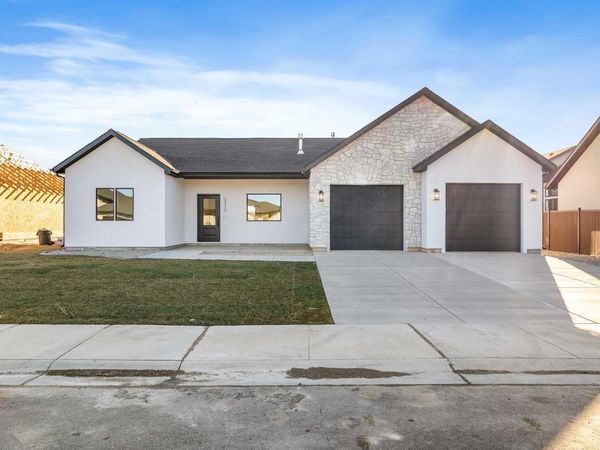 2312 Cattail Dr, Twin Falls, ID 83301