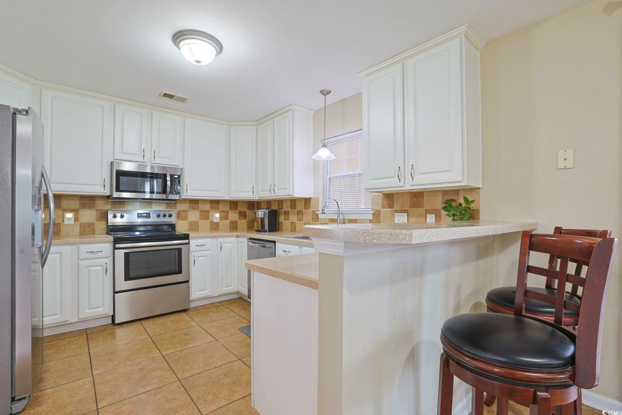 242 Coldwater Circle Photo 7