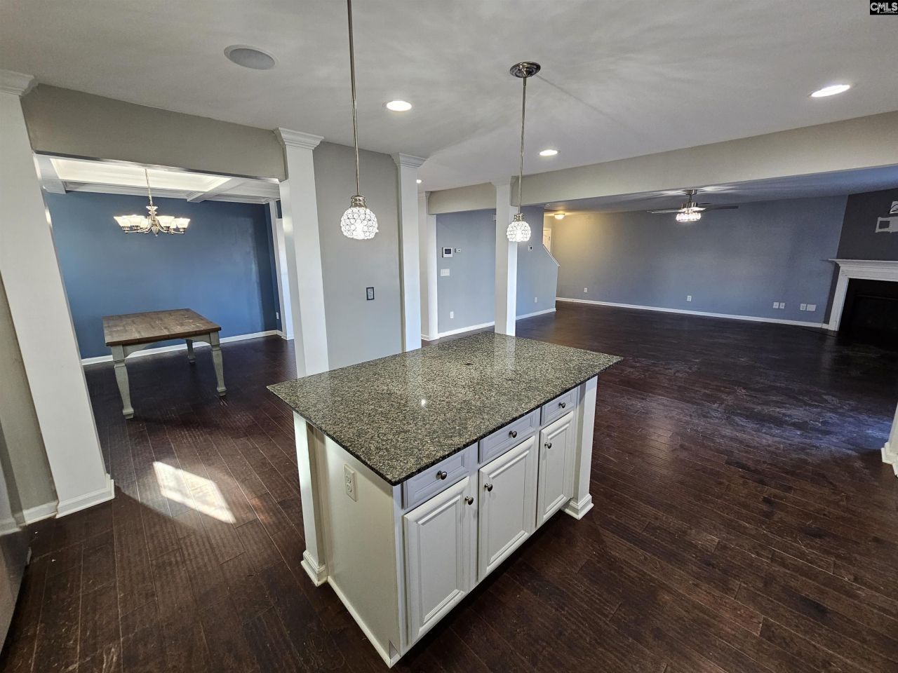 46 Texas Black Way Photo 10