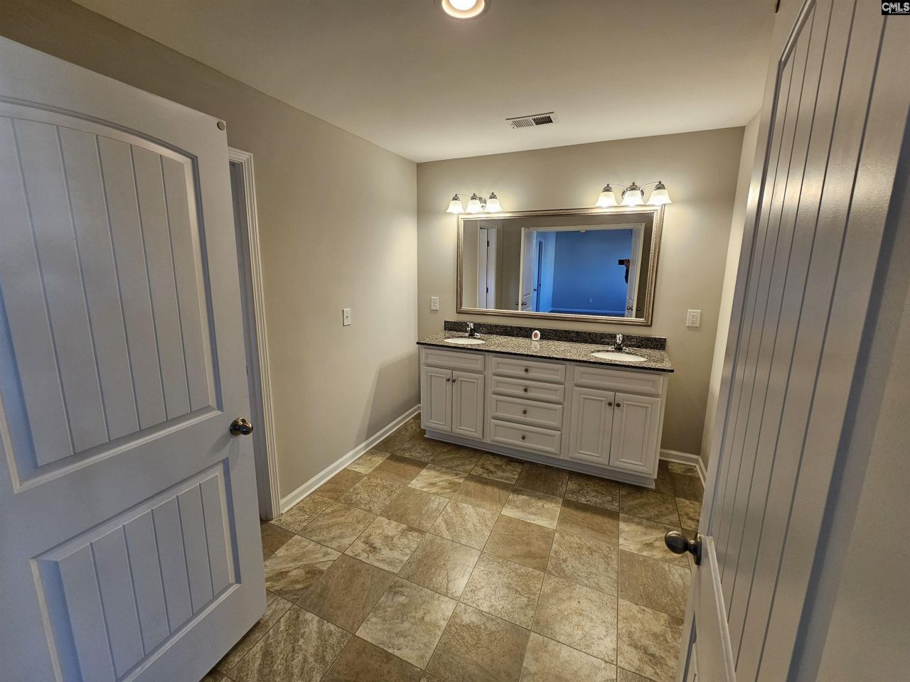 46 Texas Black Way Photo 17