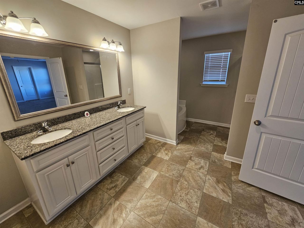 46 Texas Black Way Photo 18