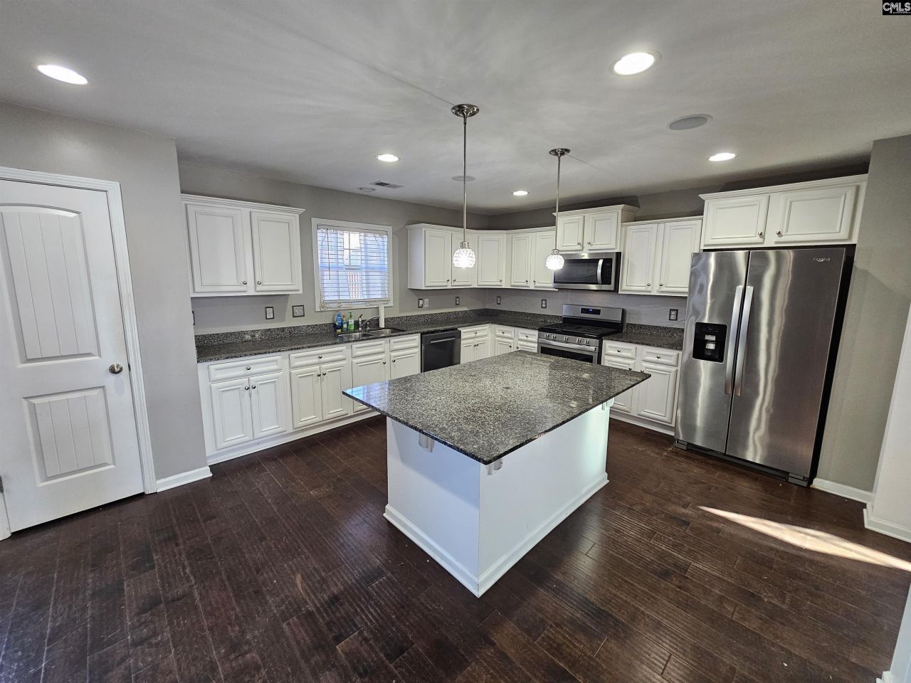 46 Texas Black Way Photo 7