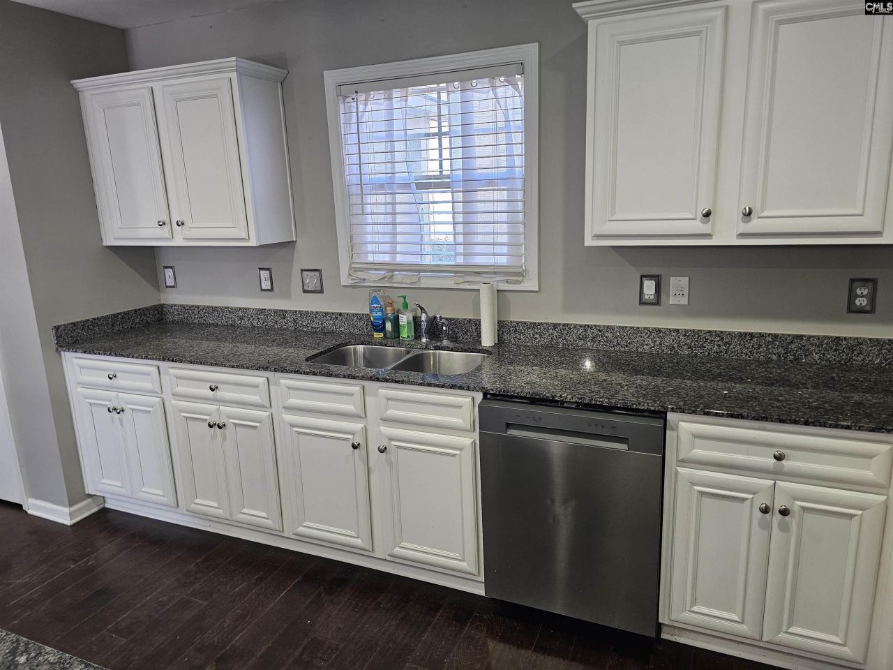 46 Texas Black Way Photo 9