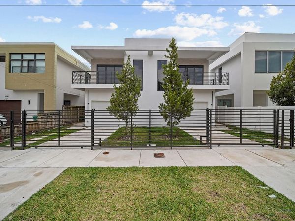 3235 Percival Ave, Unit 2, Miami, FL 33133