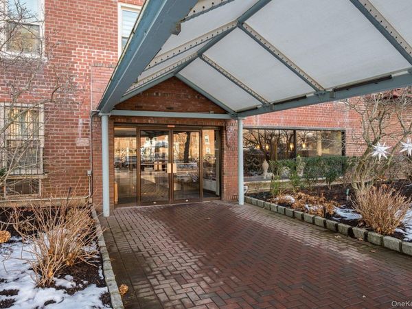 23-55 Bell Boulevard Boulevard, Unit 6C, Bayside, NY 11360