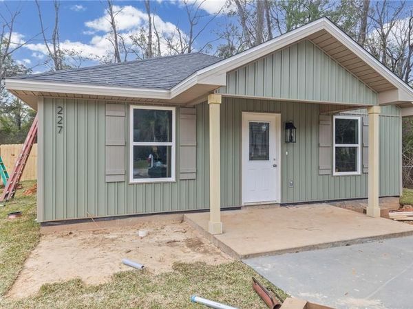 227 Viola Avenue, Saraland, AL 36571