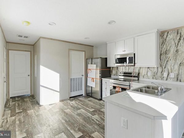 20 MARCIA MEMORIAL CIRCLE, JACKSON, NJ 08527