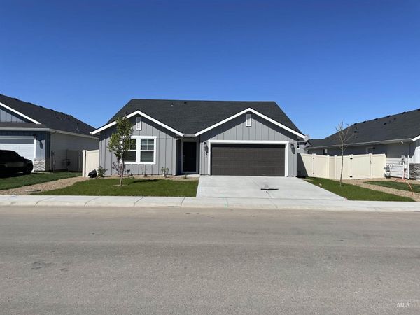 1591 SW Silverstone Ave, Mountain Home, ID 83647