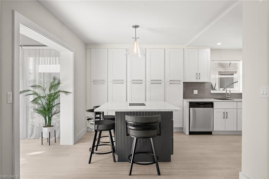 1549 Sandpiper St, Unit 83, Naples, FL 34102 Main Photo