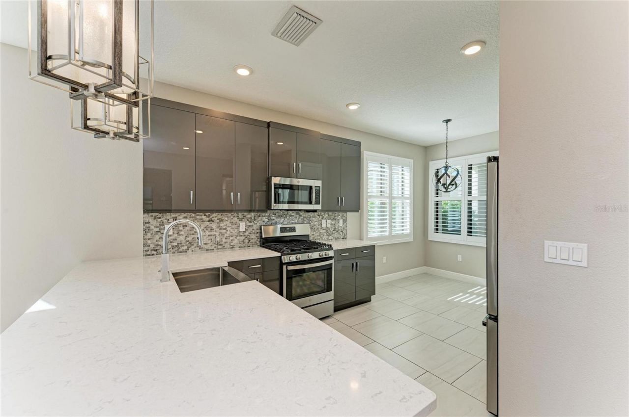 5111 Barnett Circle, Bradenton, FL 34211 Photo