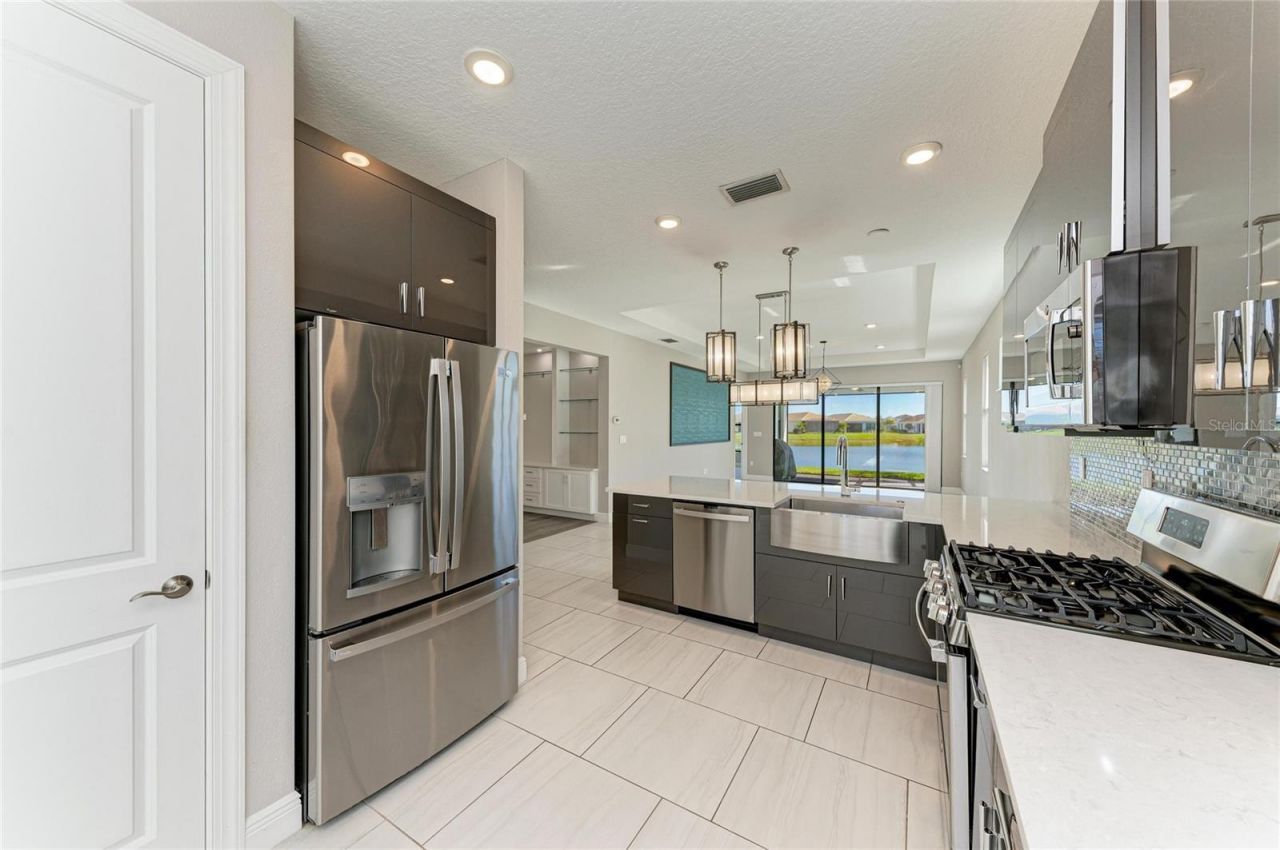 5111 Barnett Circle, Bradenton, FL 34211 Photo