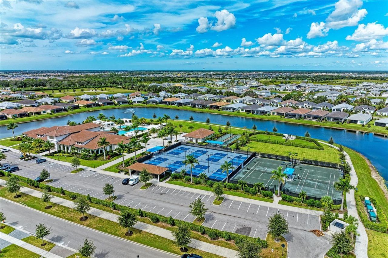 5111 Barnett Circle, Bradenton, FL 34211 Photo