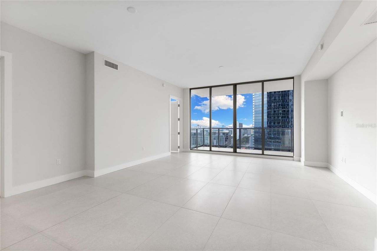 275 1st Avenue S, Unit 1407, Saint Petersburg, FL 33701 Photo