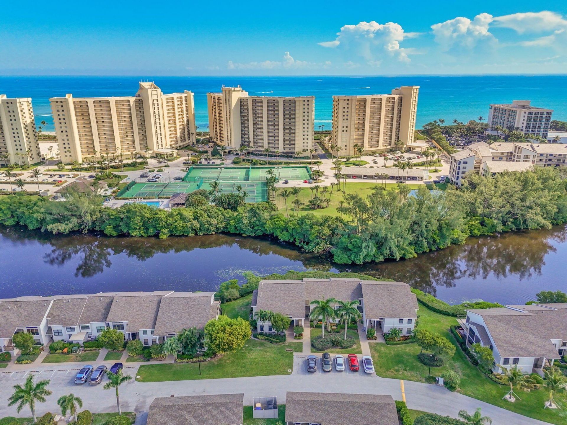 2102 Fairway Drive S, Jupiter, FL 33477 Photo