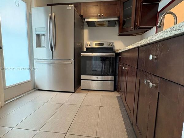 4441 NW 16th St, Unit J102, Lauderhill, FL 33313