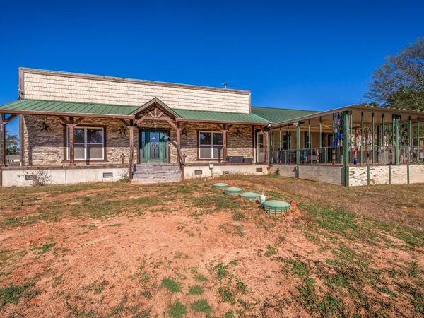 342 Old Easton Road, Longview, TX 75603