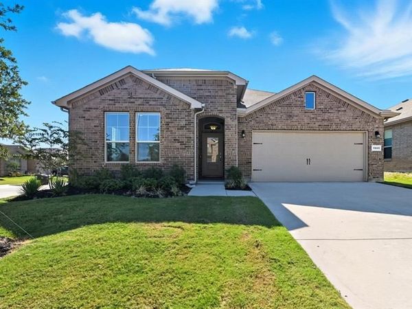 1905 JACKSON Street, Cleburne, TX 76033