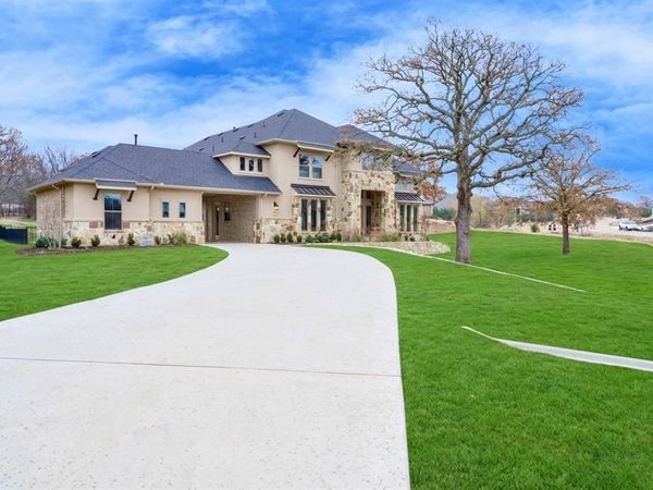 1090 Forest Hills Drive, Cross Roads, TX 76227