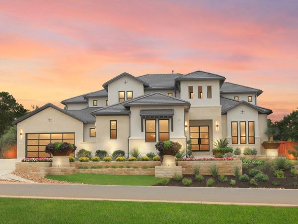 122 Crosswater LN, Dripping Springs, TX 78620