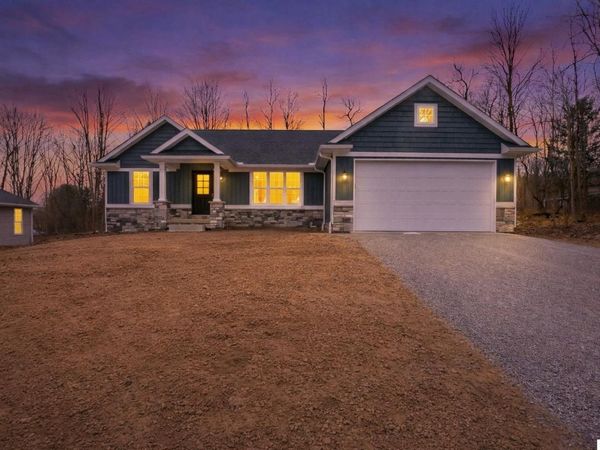 63 Appleseed Court, Howard, OH 43028