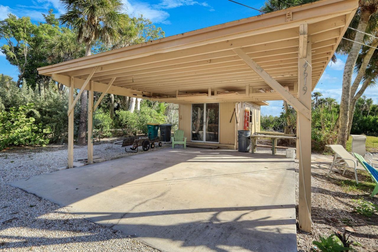 4619 Rue Bayou, Sanibel, FL 33957 Photo