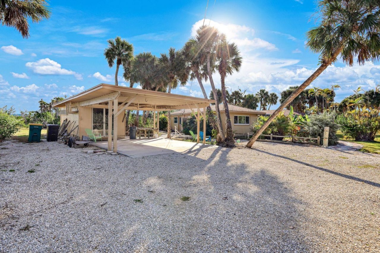 4619 Rue Bayou, Sanibel, FL 33957 Photo