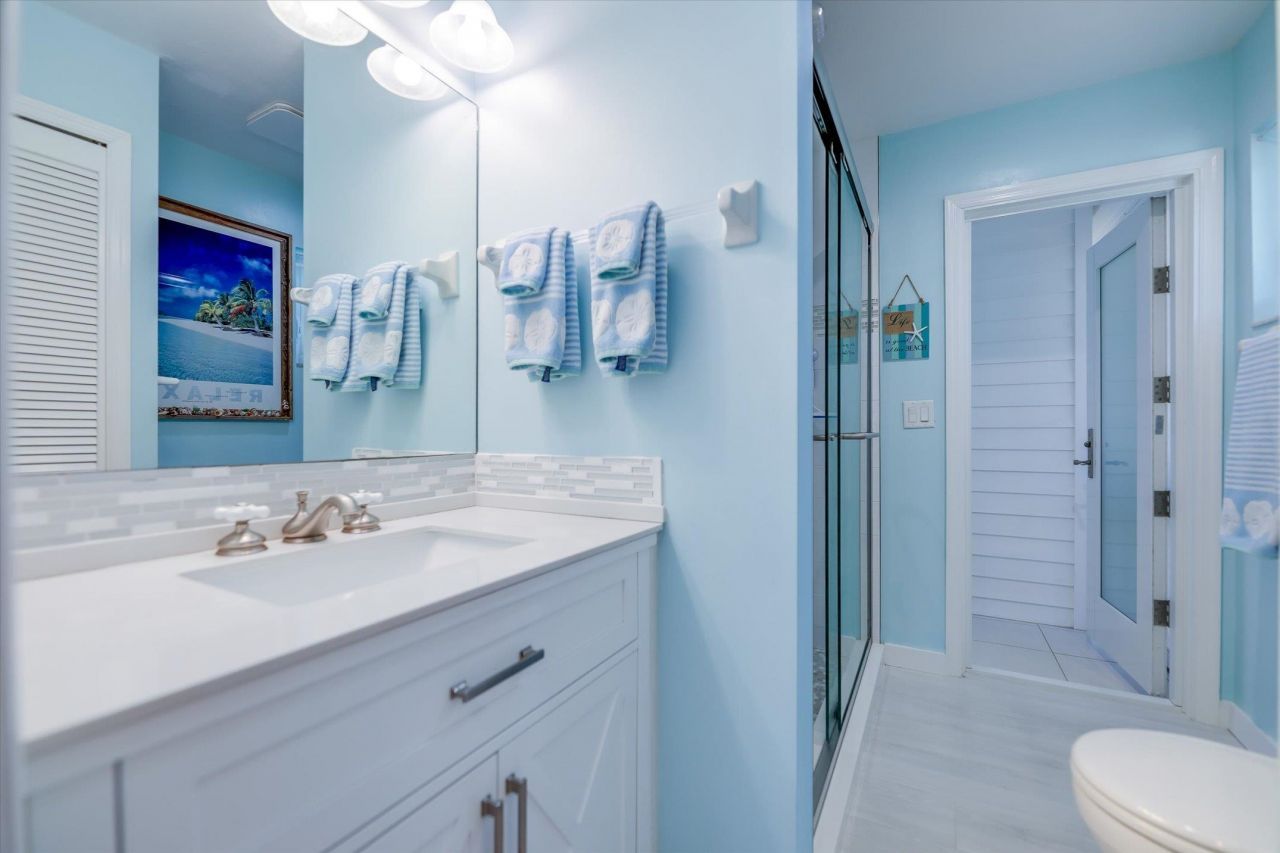 693 Emeril Ct, Sanibel, FL 33957 Photo