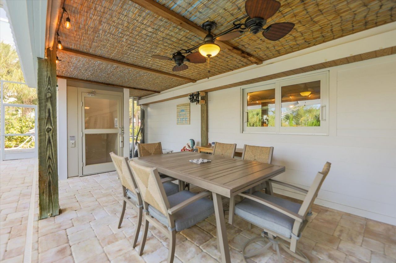 693 Emeril Ct, Sanibel, FL 33957 Photo