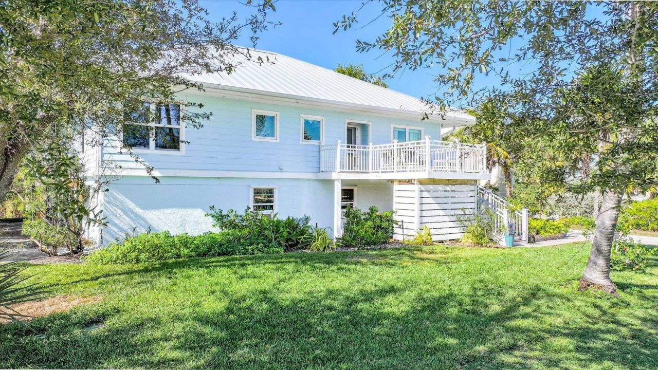 693 Emeril Ct, Sanibel, FL 33957 Photo