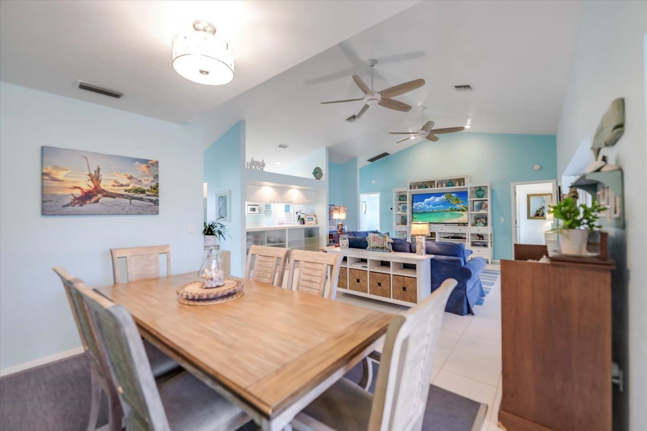 693 Emeril Ct, Sanibel, FL 33957 Photo