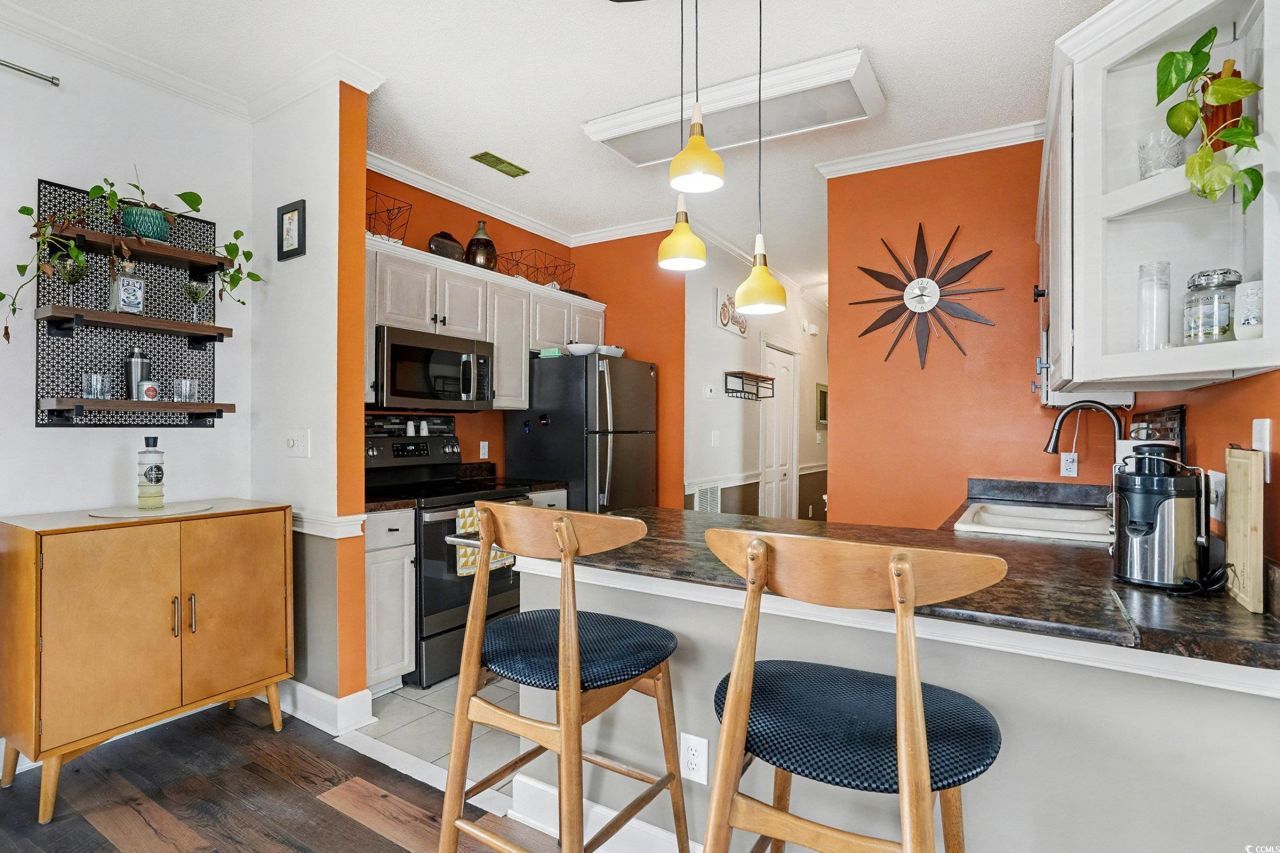 4745 Wild Iris Dr. Photo 9