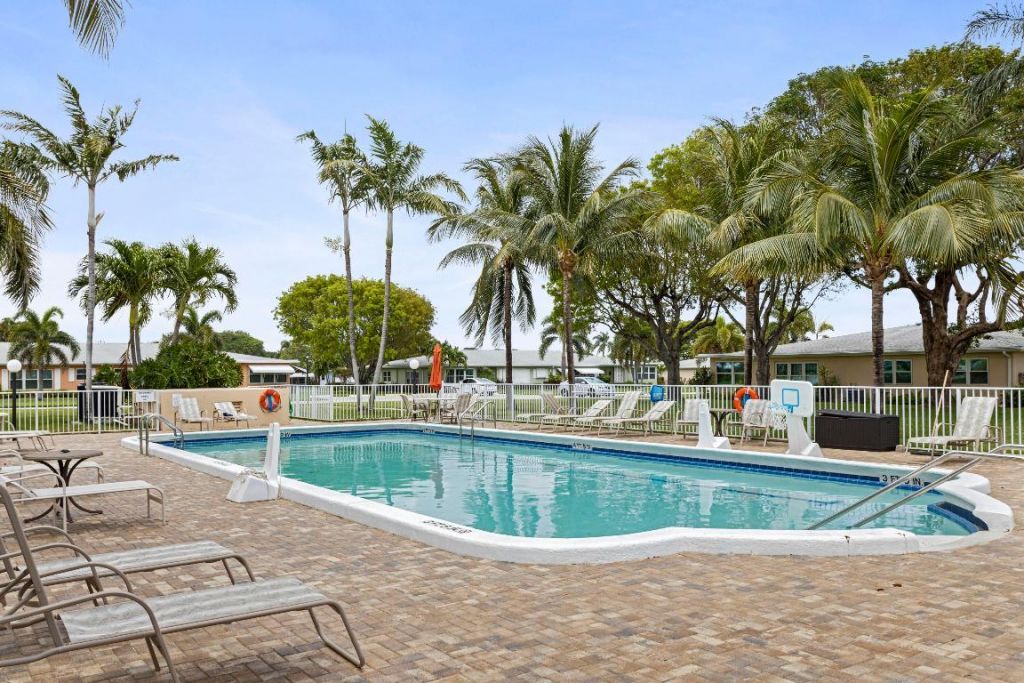 275 High Point Court, Unit D, Boynton Beach, FL 33435 Photo