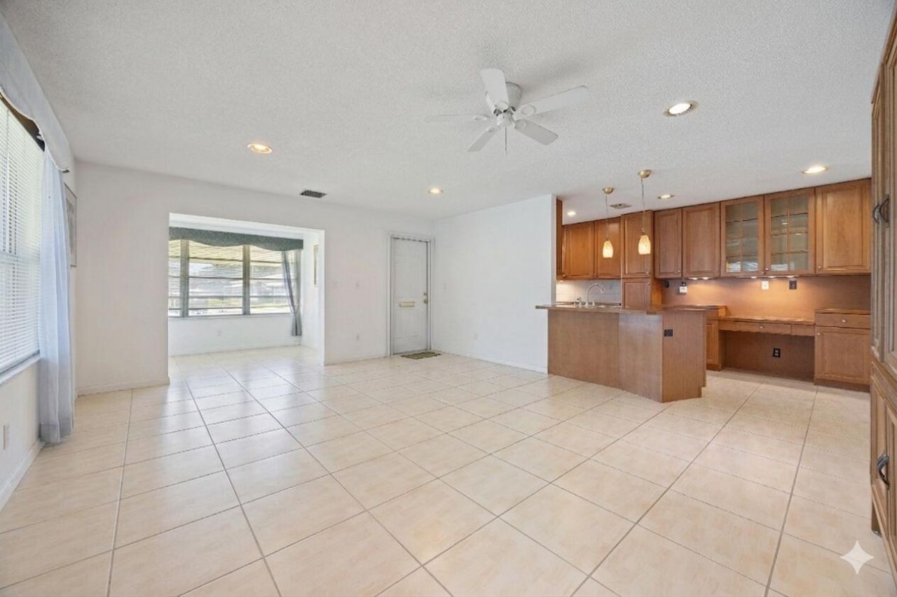 275 High Point Court, Unit D, Boynton Beach, FL 33435 Photo