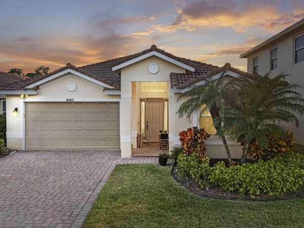 1040 SE Fleming Way, Stuart, FL 34997