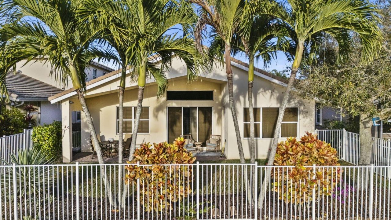 1040 SE Fleming Way, Stuart, FL 34997 Photo