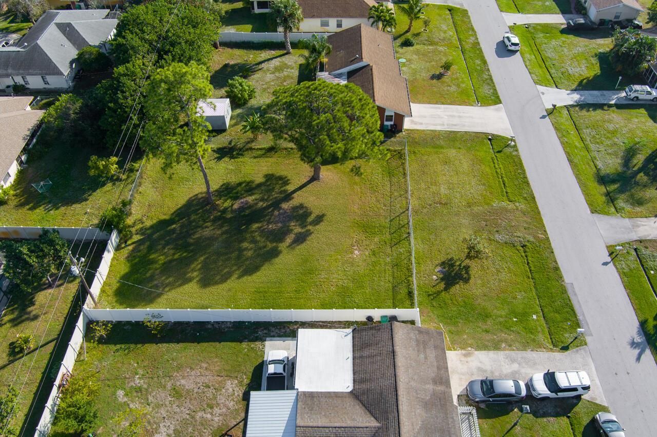 171 SE Dwight Avenue, Port Saint Lucie, FL 34983 Photo