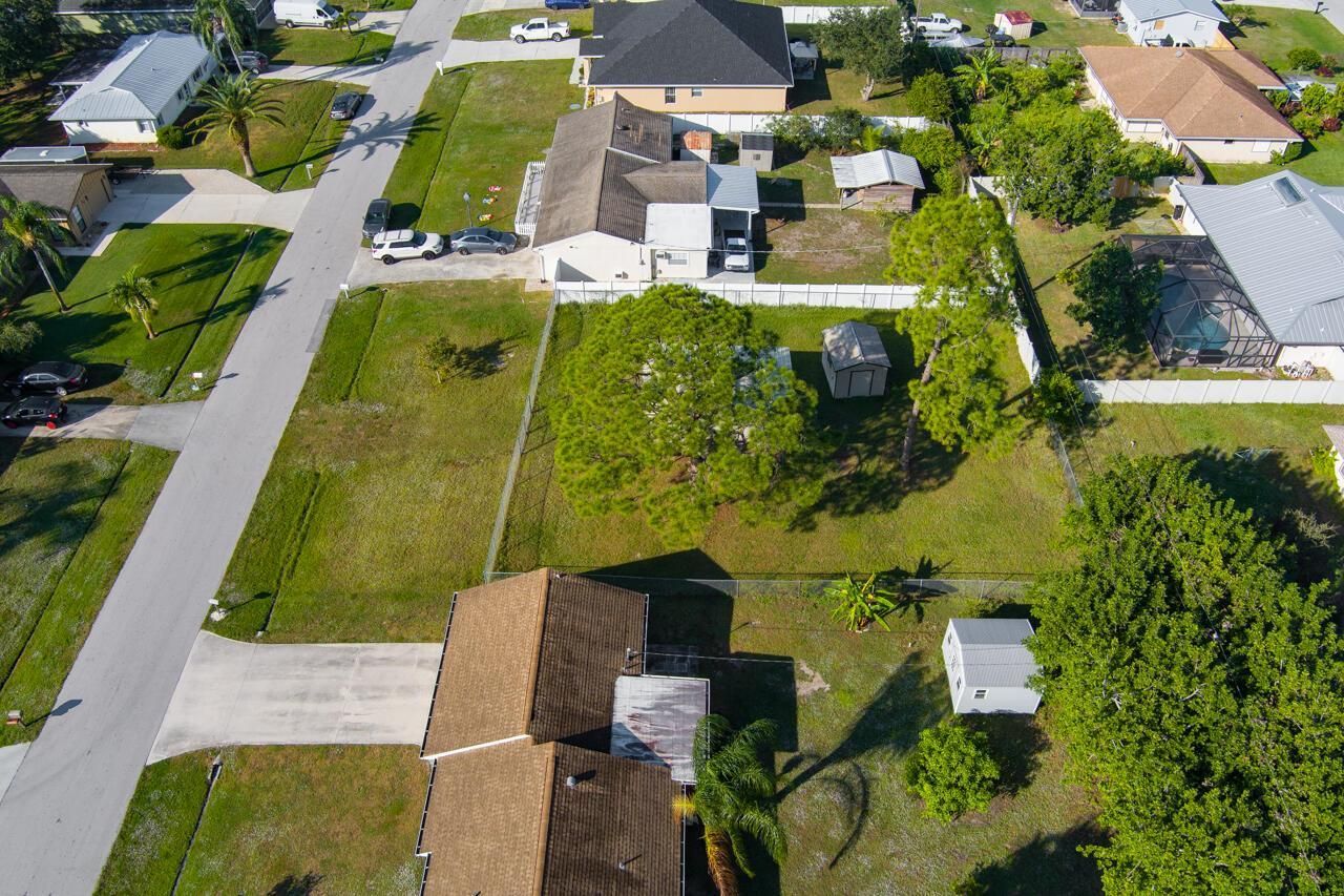 171 SE Dwight Avenue, Port Saint Lucie, FL 34983 Photo