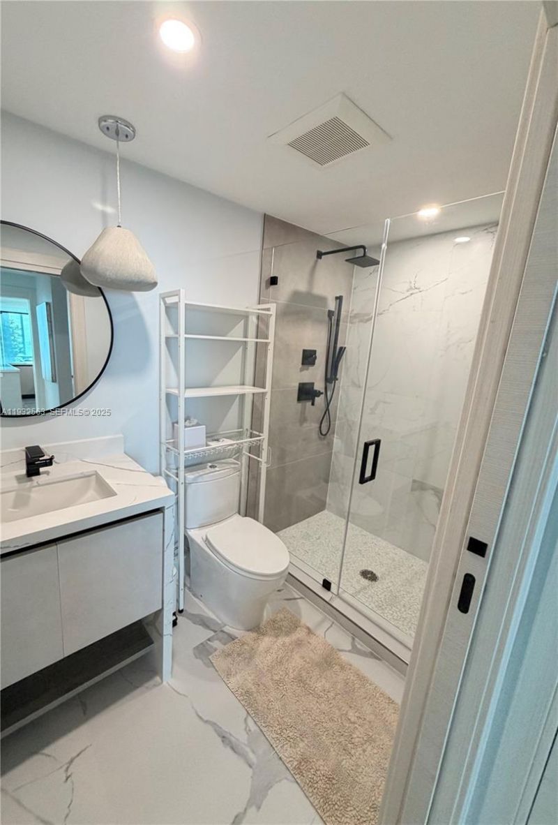 6899 Collins Ave , Unit 1008, Miami Beach, FL 33141 Photo