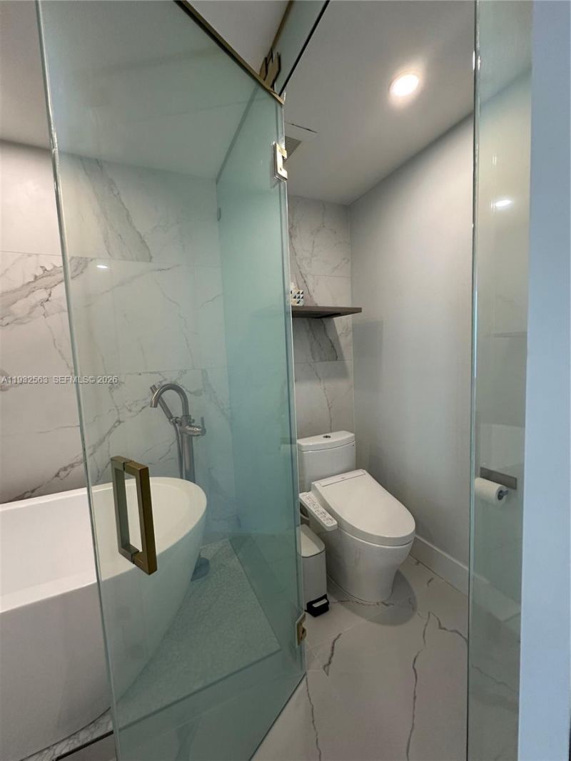 6899 Collins Ave, Unit 1008, Miami Beach, FL 33141 Photo