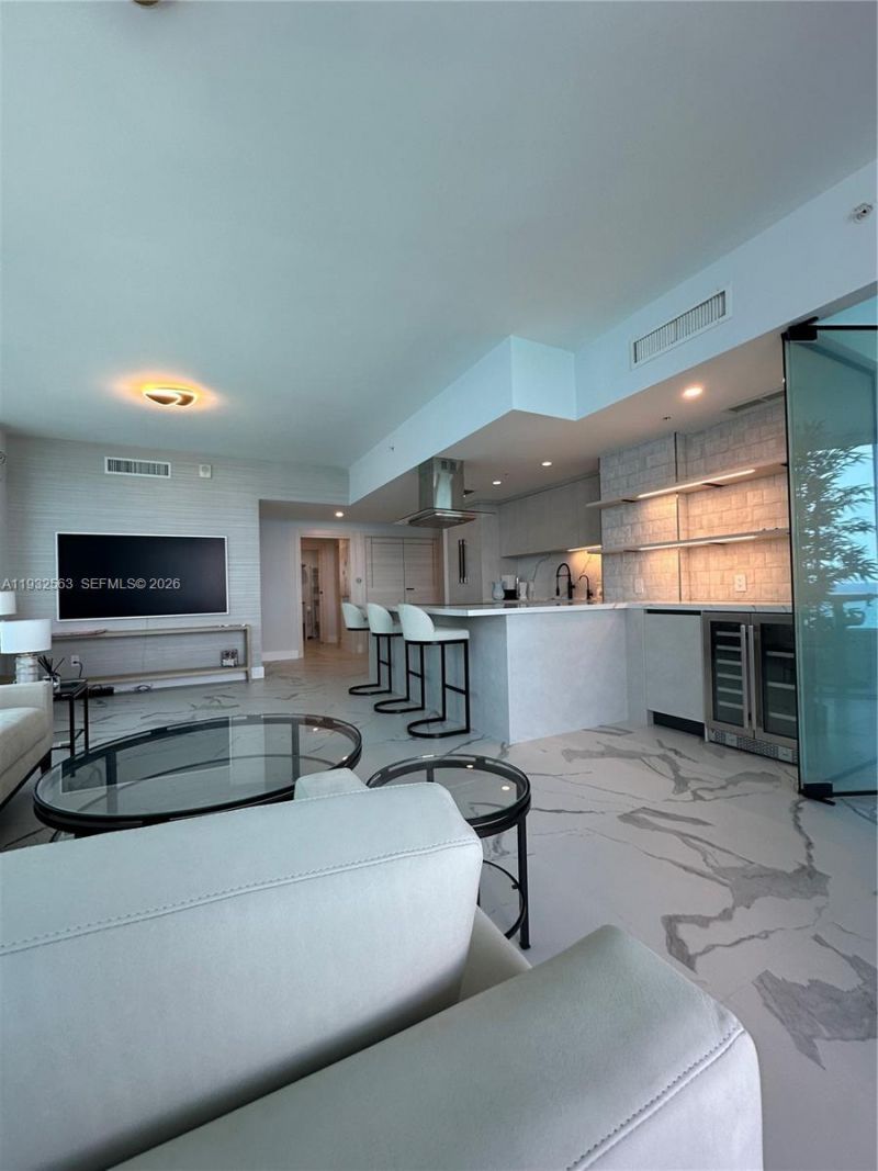 6899 Collins Ave, Unit 1008, Miami Beach, FL 33141 Photo