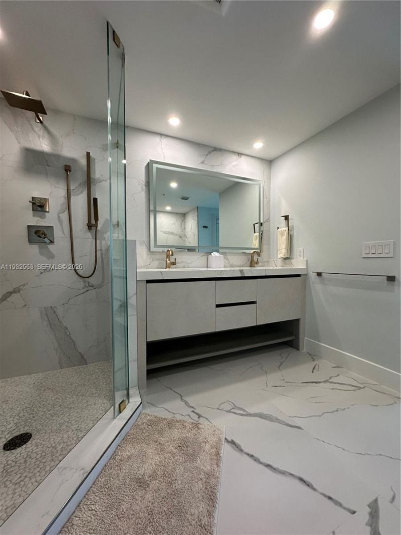 6899 Collins Ave, Unit 1008, Miami Beach, FL 33141 Photo