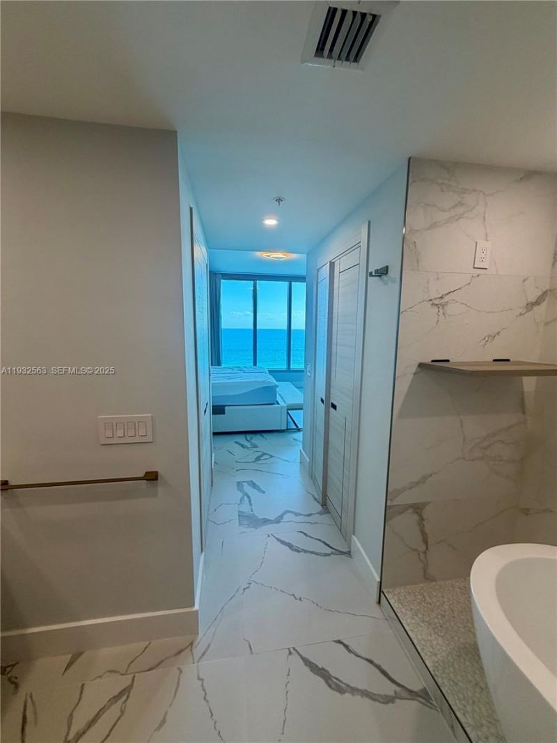 6899 Collins Ave , Unit 1008, Miami Beach, FL 33141 Photo