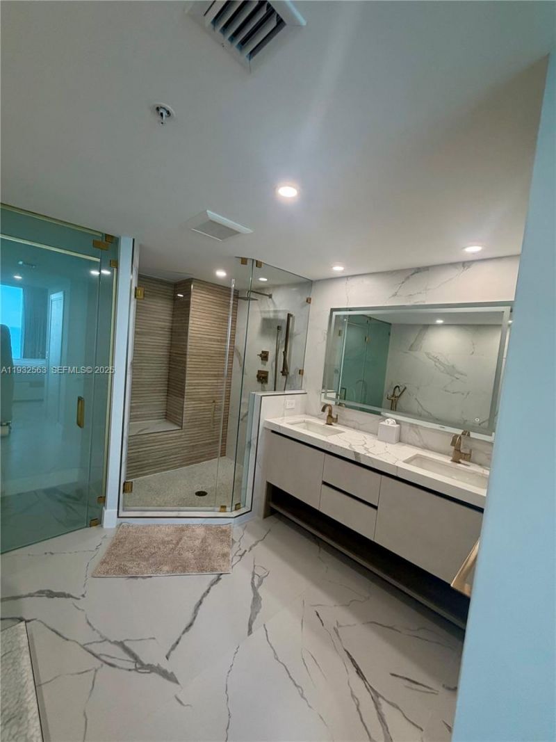 6899 Collins Ave , Unit 1008, Miami Beach, FL 33141 Photo