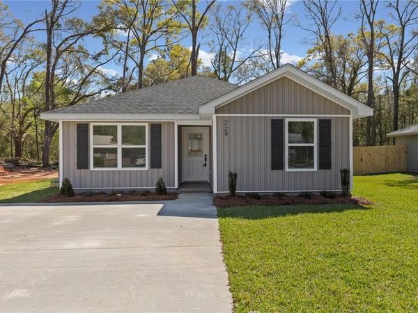 229 Viola Avenue, Saraland, AL 36571
