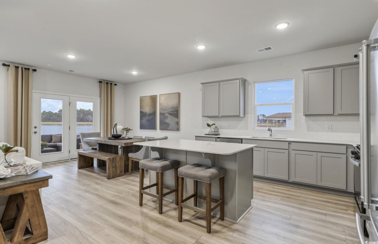 3090 Visionary Dr. Photo 7
