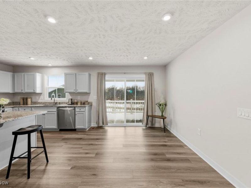 994 Bookman Avenue, Lakemore, OH 44312 Photo 9