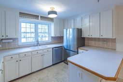 330 Hagley Dr. photo 4