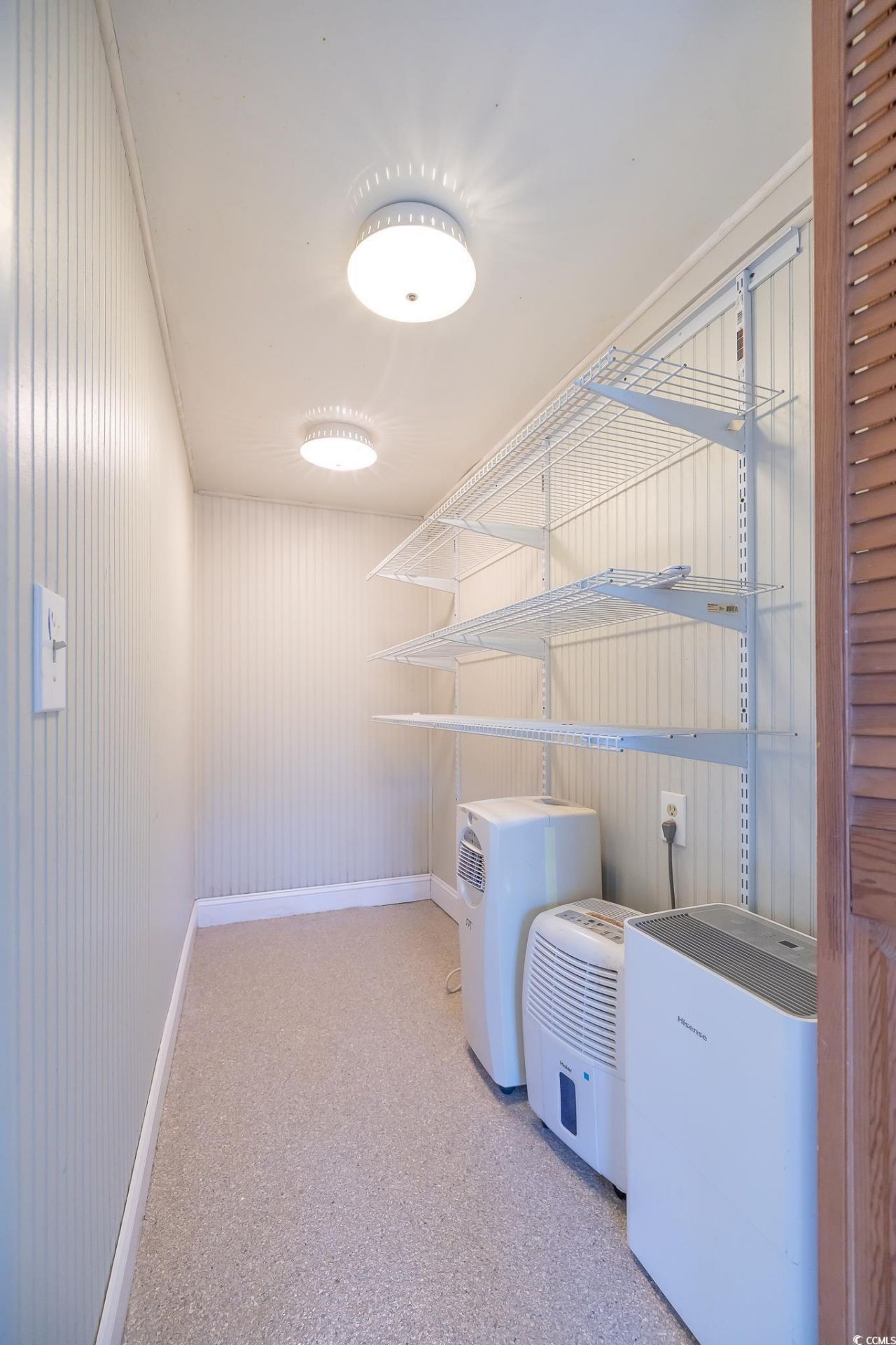 330 Hagley Dr. Photo 9